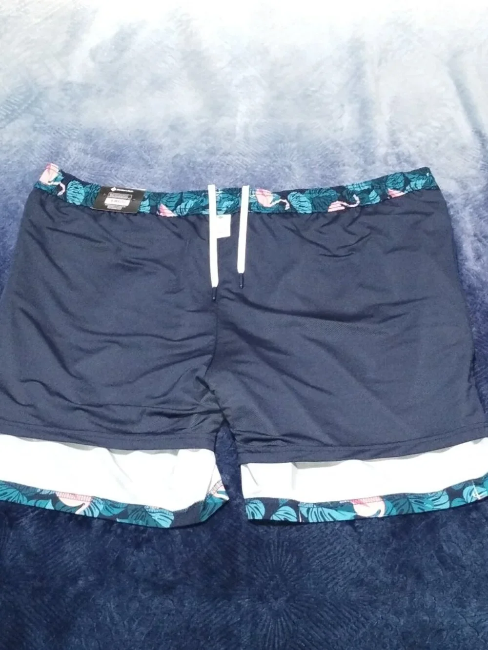 Men's Pink Flamingo Swim Trunks Size XX-Large. NWT.
